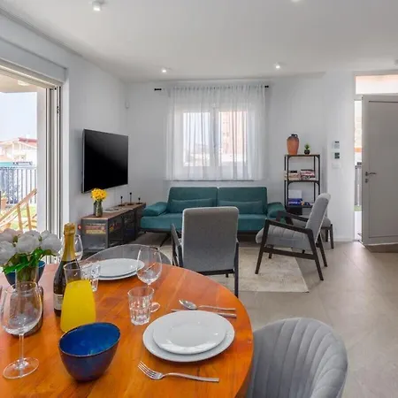 Lemon 3 Premium Comfortable Holiday * Porec